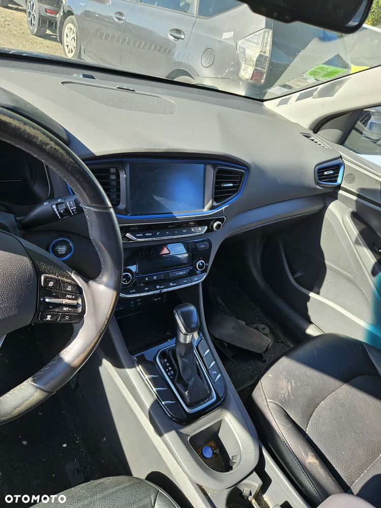 Hyundai IONIQ 1.6 GDI Premium - 13
