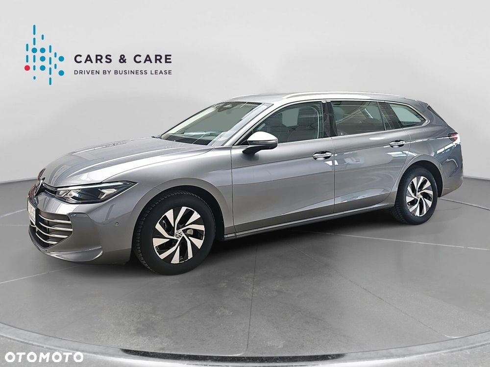 Volkswagen Passat - 32