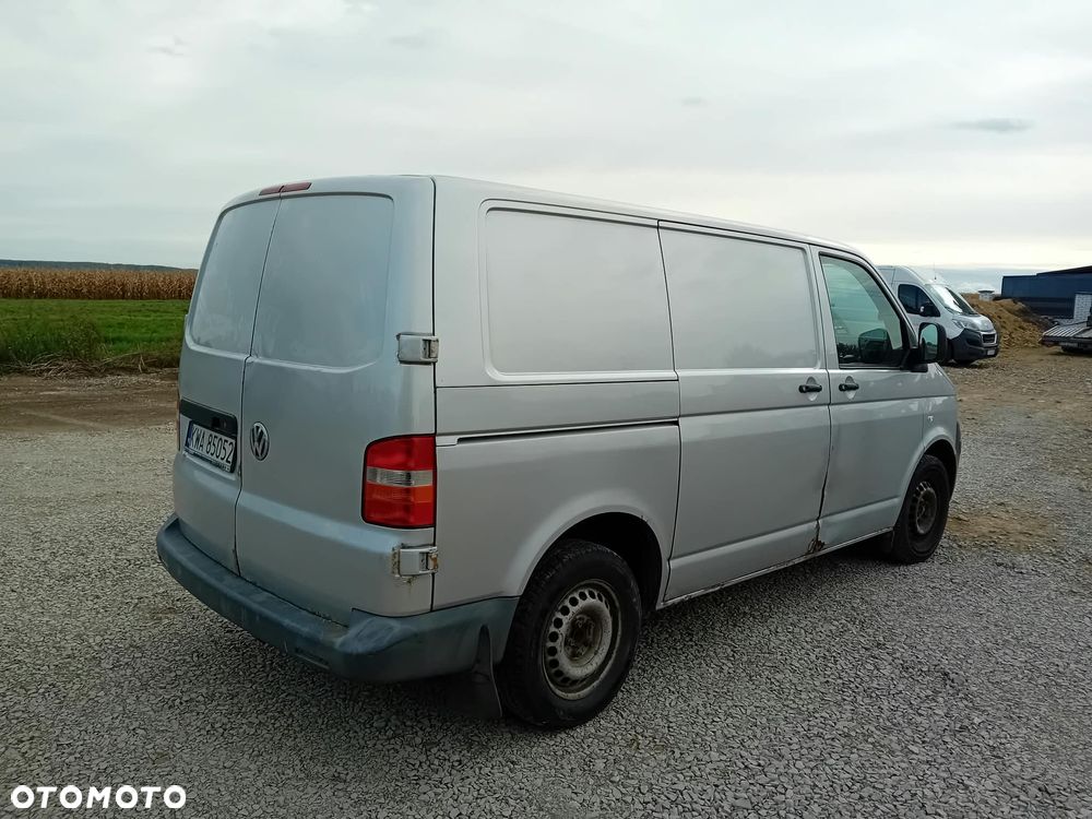Volkswagen Transporter - 4