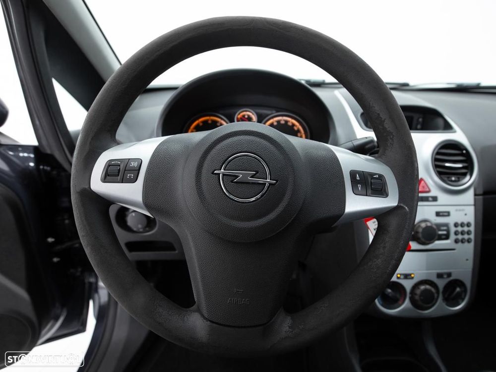 Opel Corsa — fotografia 12