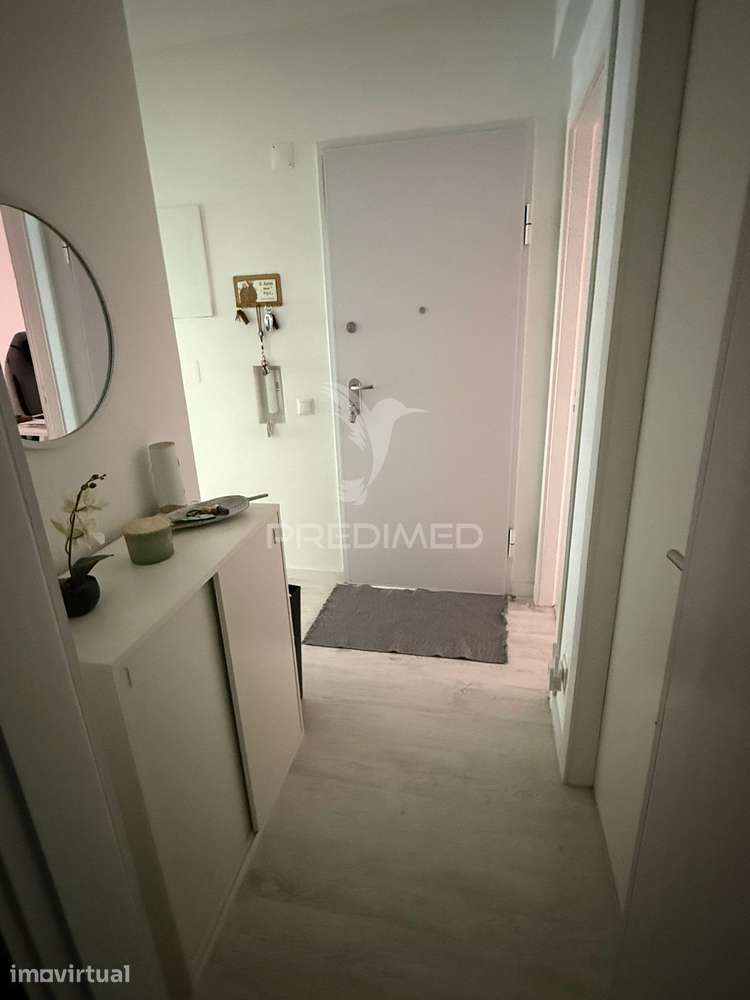 Viver com Conforto às Portas de Lisboa – T2 em Forte da Casa - Grande imagem: 4/19