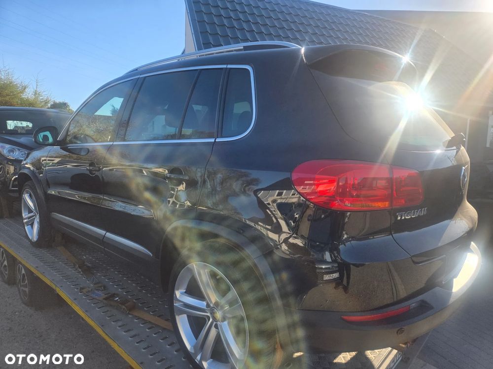 Volkswagen Tiguan 2.0 TDI 4Mot Perfectline R-Style DSG - 4