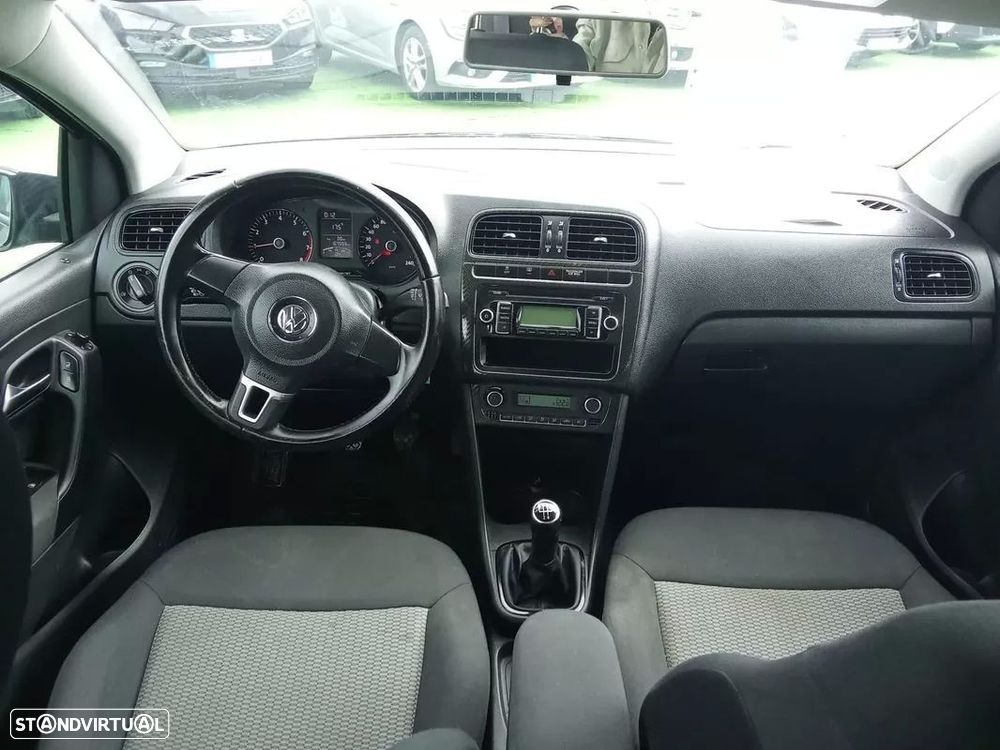 VW Polo - 2