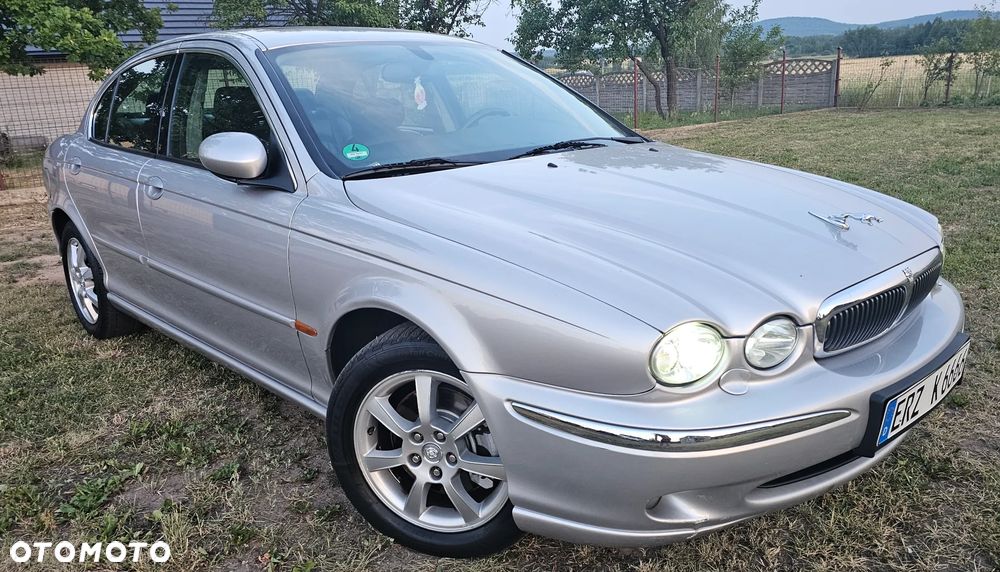 Jaguar X-Type - 1