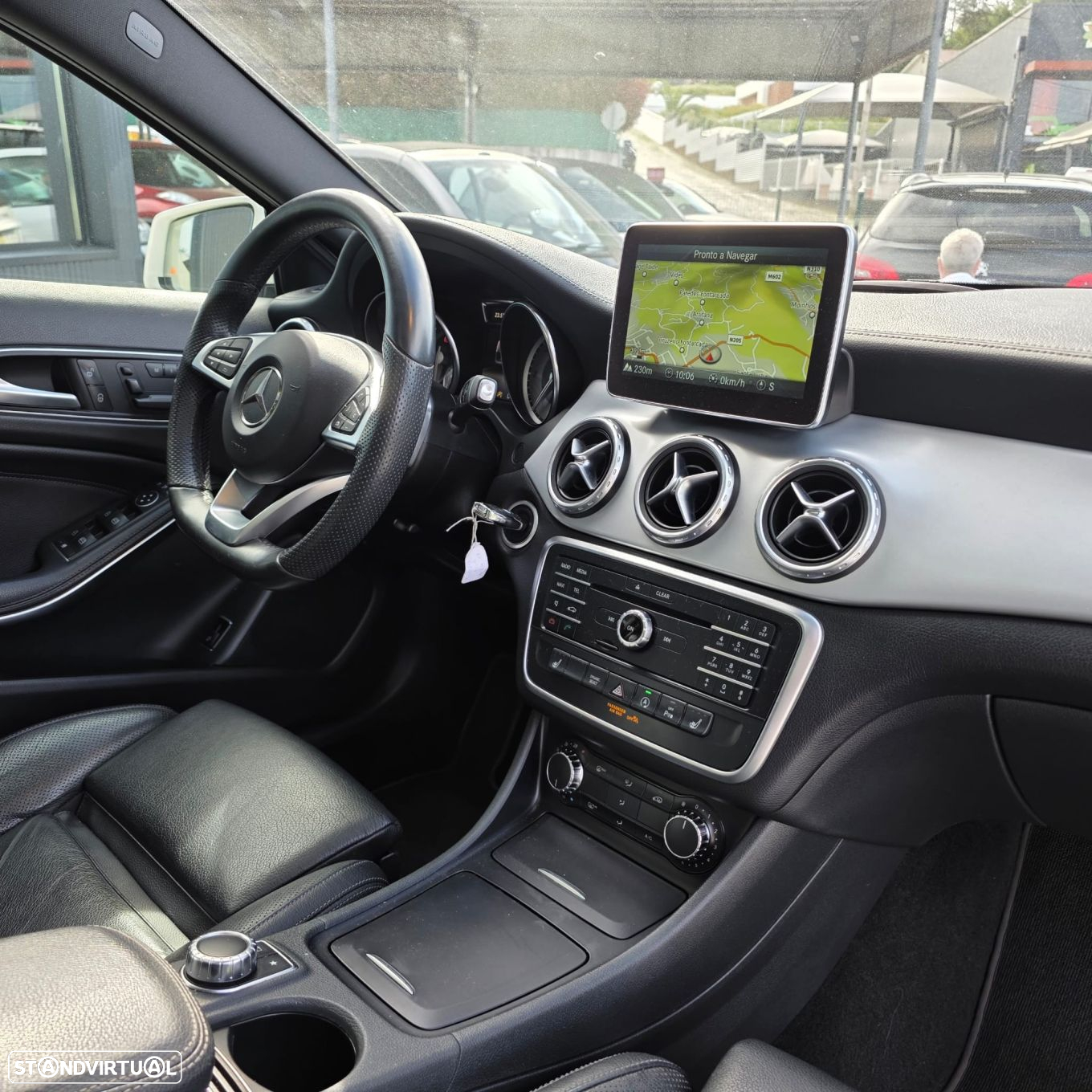 Mercedes-Benz GLA 220 d AMG Line - 35