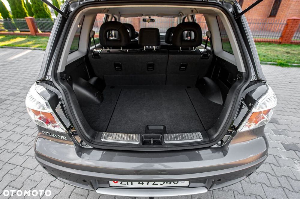 Mitsubishi Outlander - 29