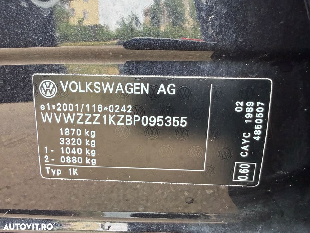 Volkswagen Golf 1.6 TDI DPF BlueMotion Technology Comfortline - 20
