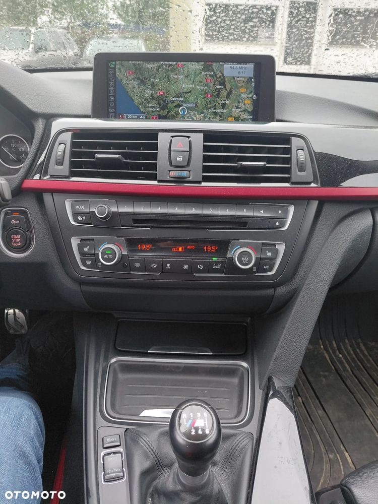 BMW Seria 3 320i Efficient Dynamics Edition Sport Line - 19