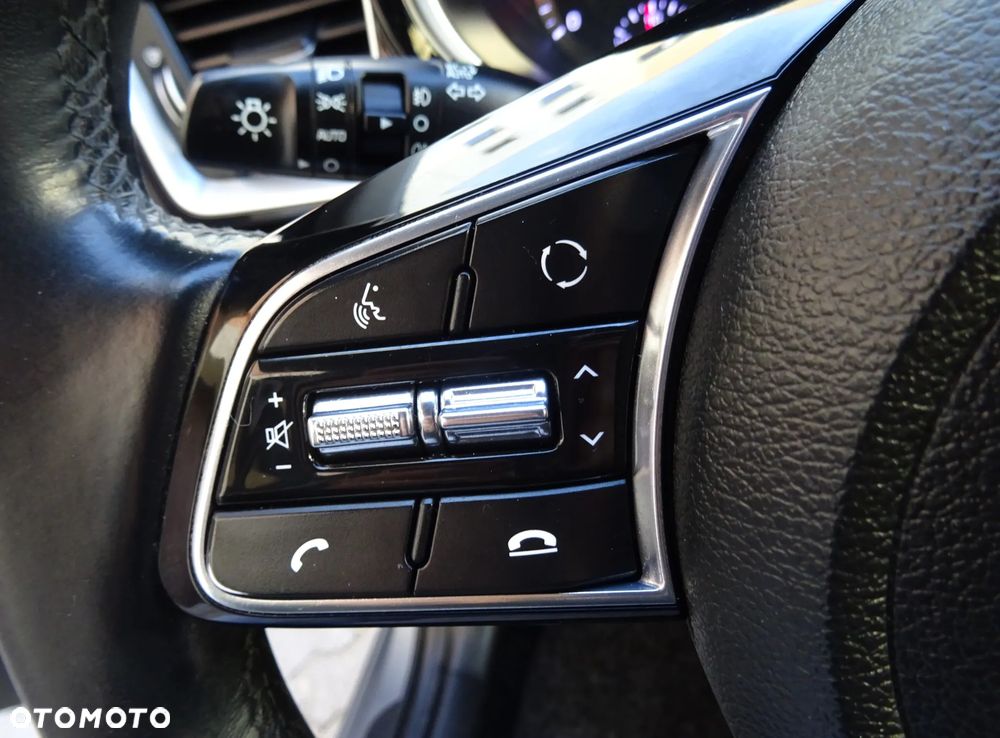 Kia Ceed 1.4 T-GDI DCT OPF Platinum Edition - 16