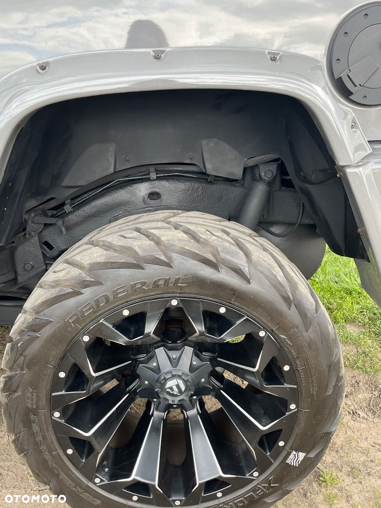 Hummer H2 - 27