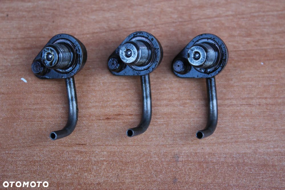 SMAROWNICA SMAROWNICZKA TŁOKA DYSZA OLEJOWA OPEL INSIGNIA A ASTRA J ZAFIRA C 2.0 TURBO A20NHT - 1