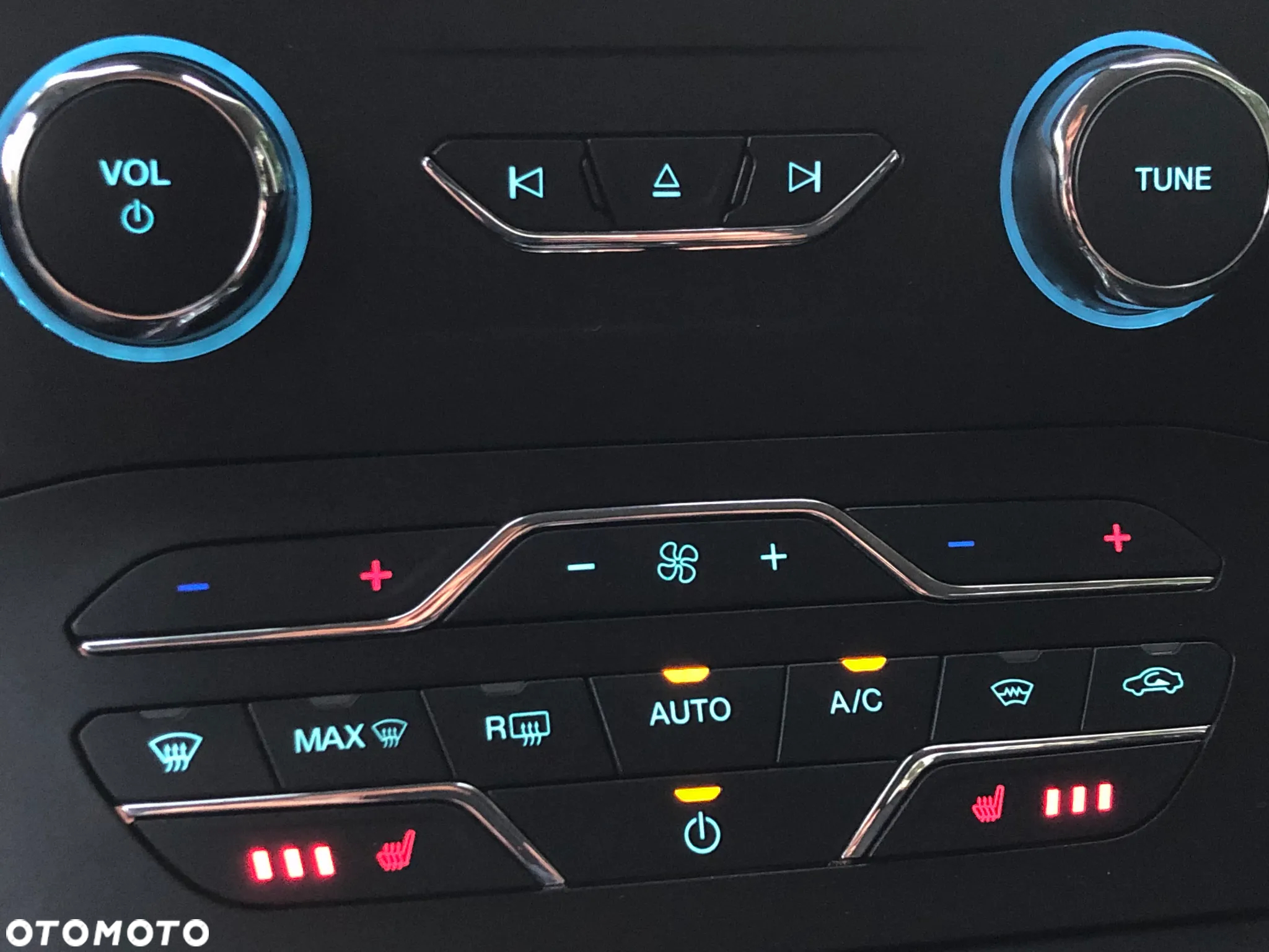 Ford S-Max - 28