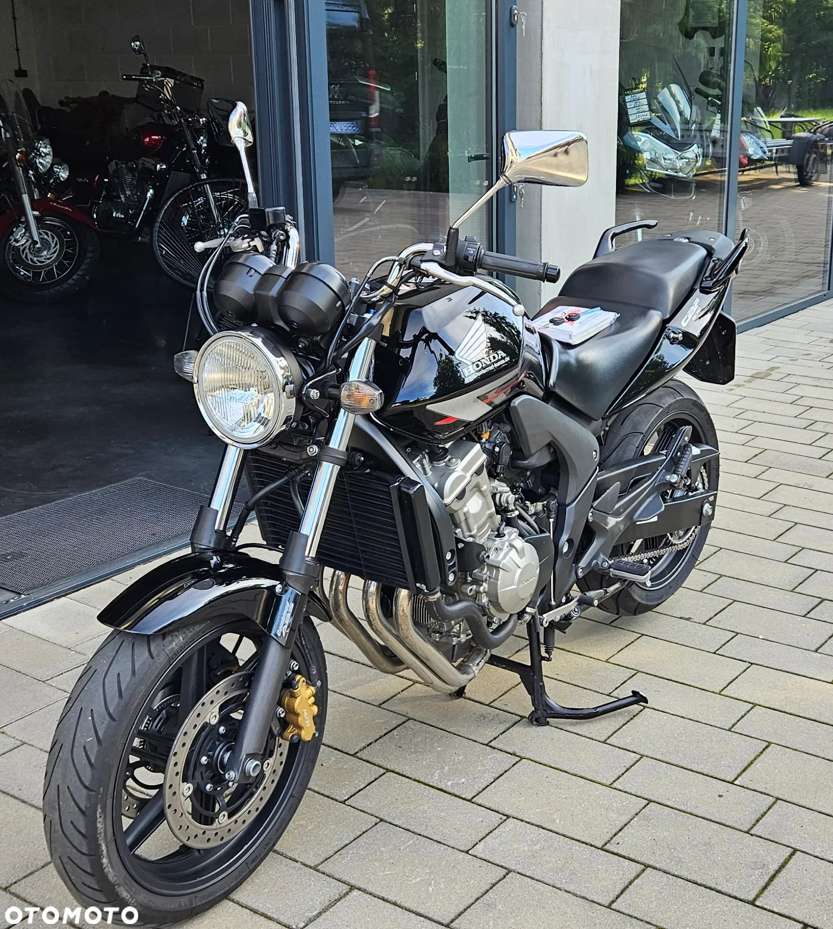 Honda CBF - 12