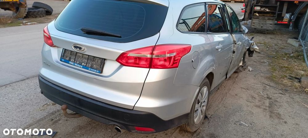 KLAPA FORD FOCUS MK3 KOMBI 0F BEZ MALOWANIA - 2