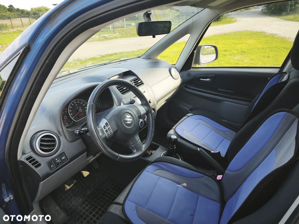 Suzuki SX4 1.6 GS / Premium - 4