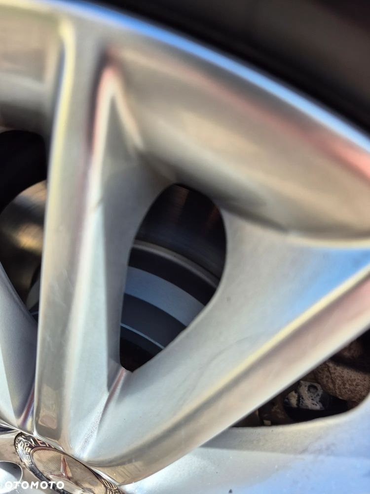 Mercedes-Benz Klasa E 200 BlueTEC 7G-TRONIC Elegance - 19