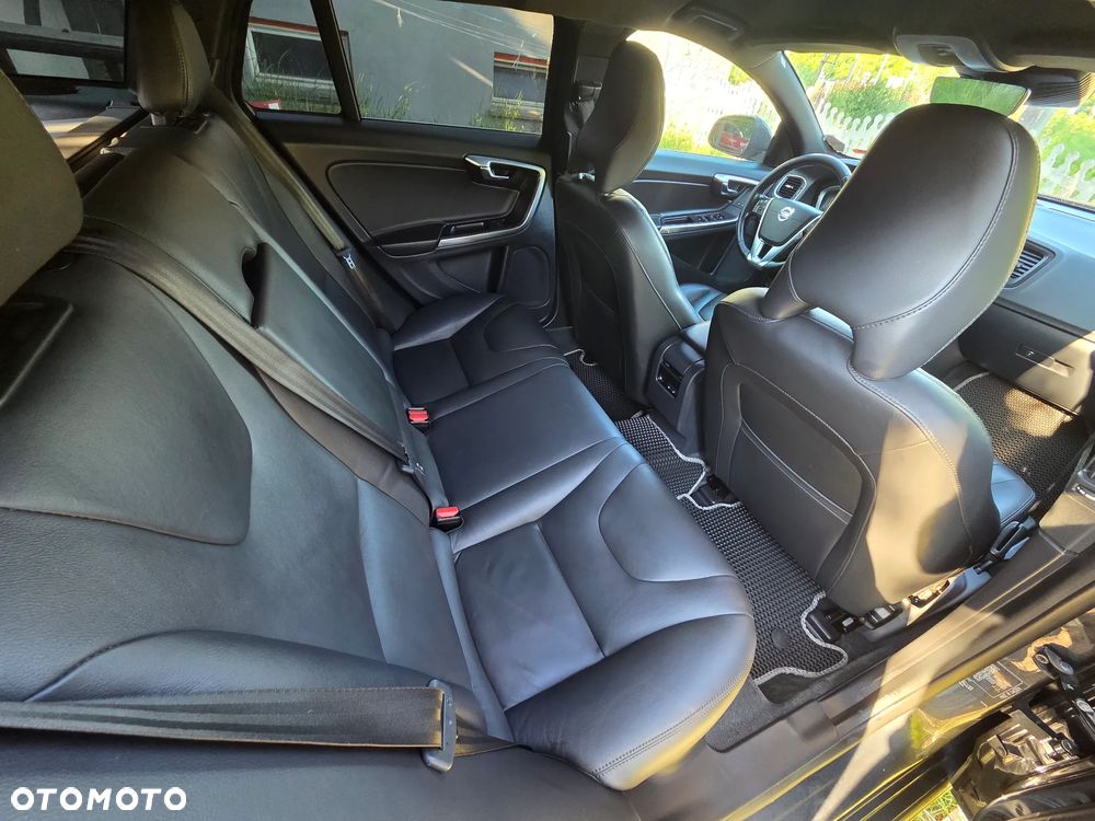 Volvo V60 D4 - 16