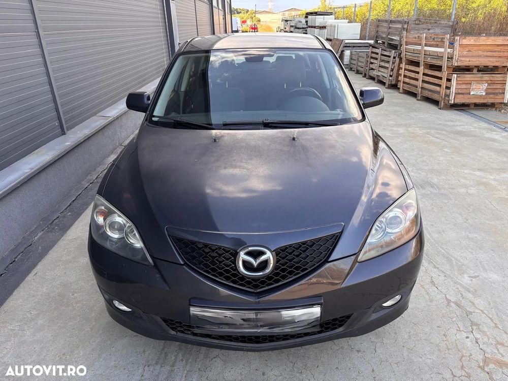 Mazda 3 1.6i CE - 3