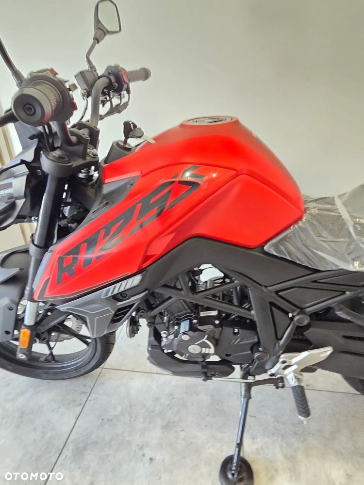VOGE R125S - 22