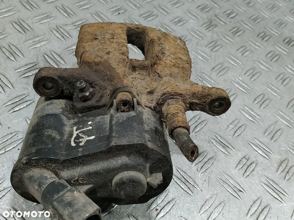 ZACISK HAMULCOWY PRAWY TYŁ AUDI A6 C6 3.2 V6 FSI - 5