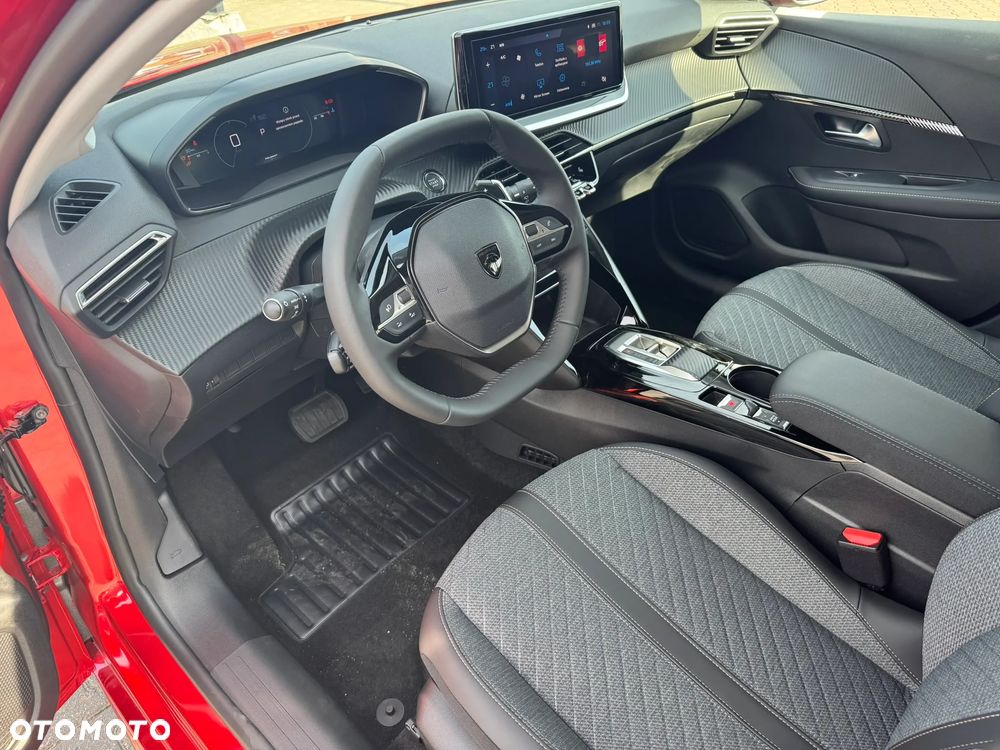 Peugeot 208 1.2 mHEV Allure e-DCS6 - 11