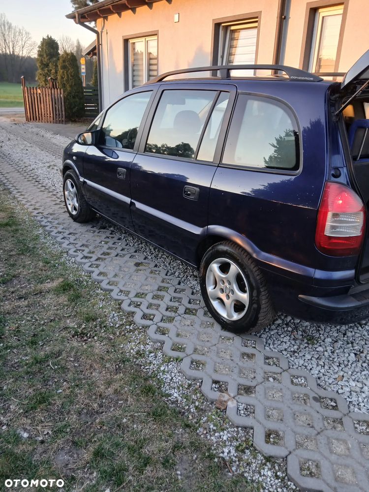 Opel Zafira 1.8 16V Elegance - 13