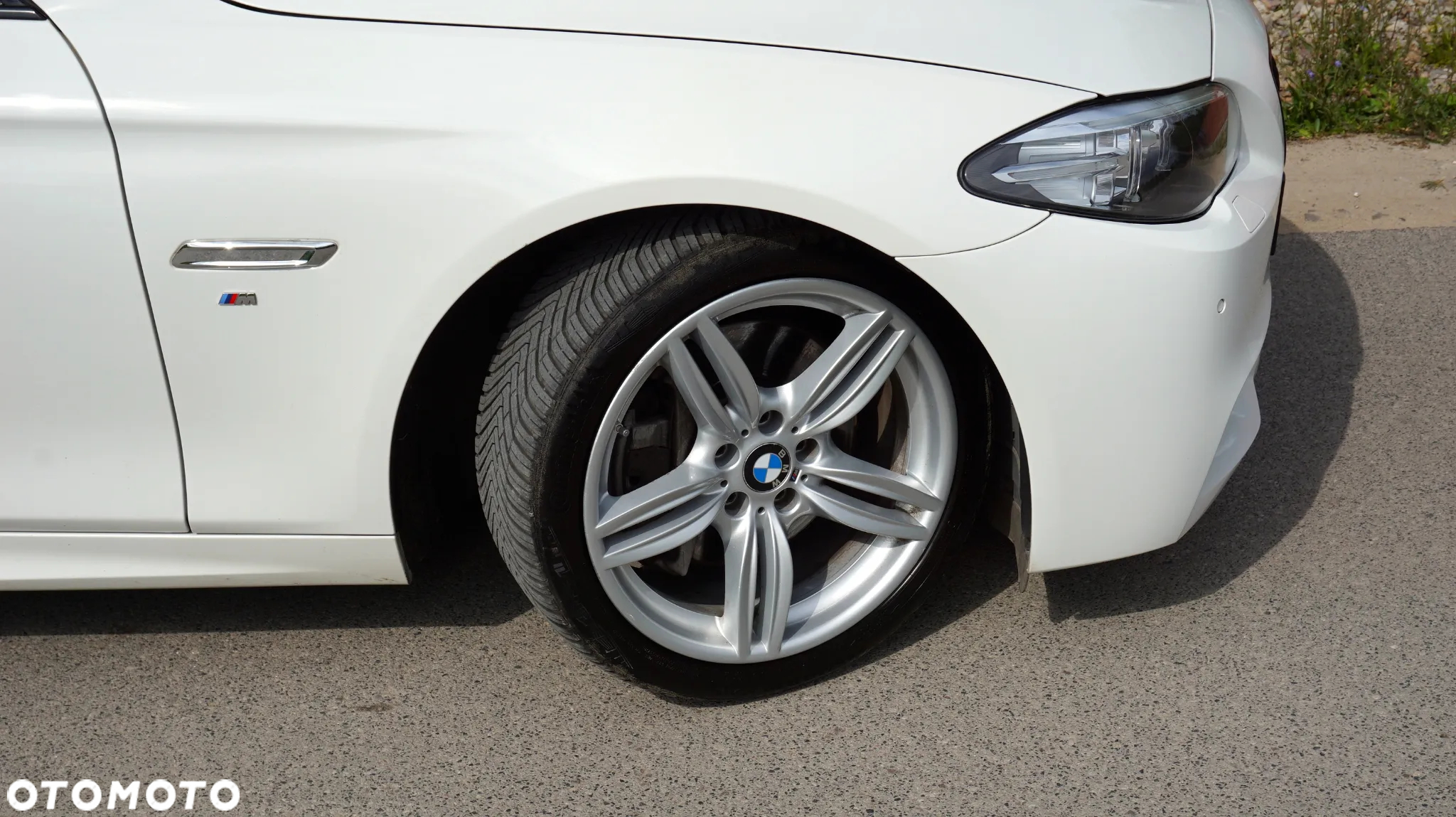 BMW Seria 5 525d xDrive Touring - 31
