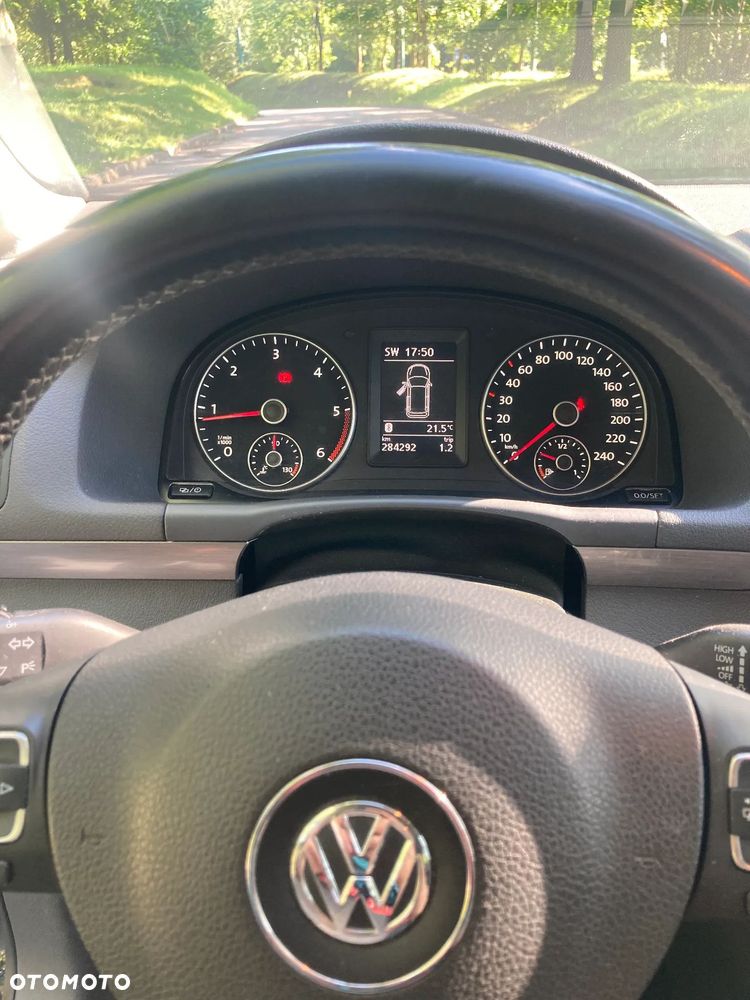 Volkswagen Touran 2.0 TDI DPF Comfortline - 11