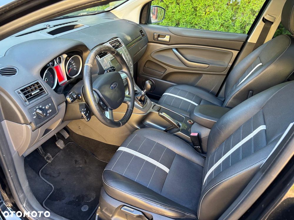 Ford Kuga 2.0 TDCi 4x4 Titanium - 7