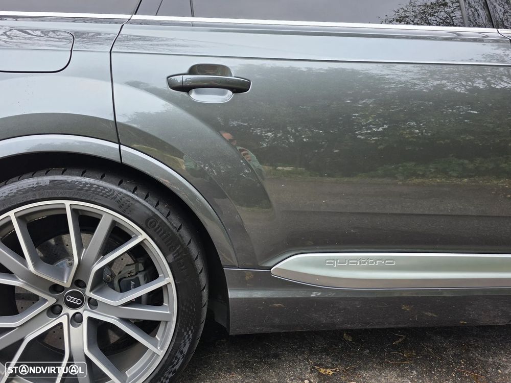 Audi SQ7 4.0 TDI V8 quattro Tiptronic 7L - 7