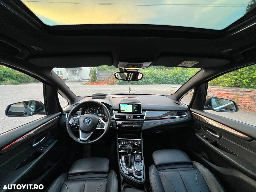 BMW Seria 2 216d Aut. Luxury Line - 7