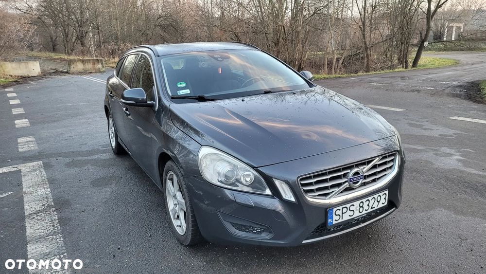 Volvo V60 D5 Momentum - 2