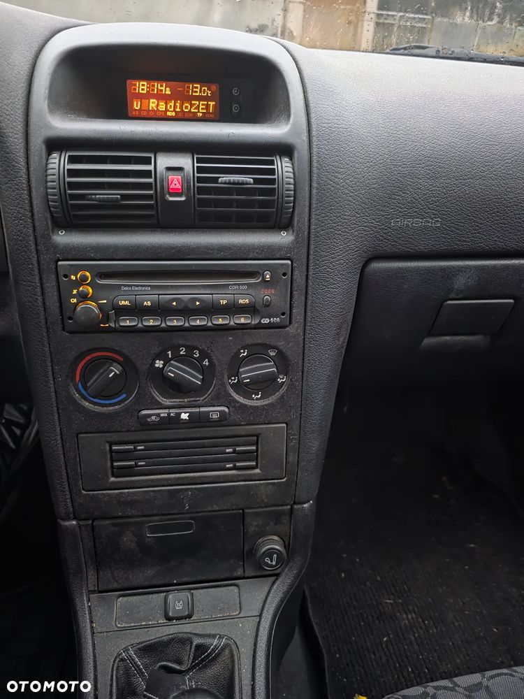 Opel Astra II 1.8 Elegance - 10