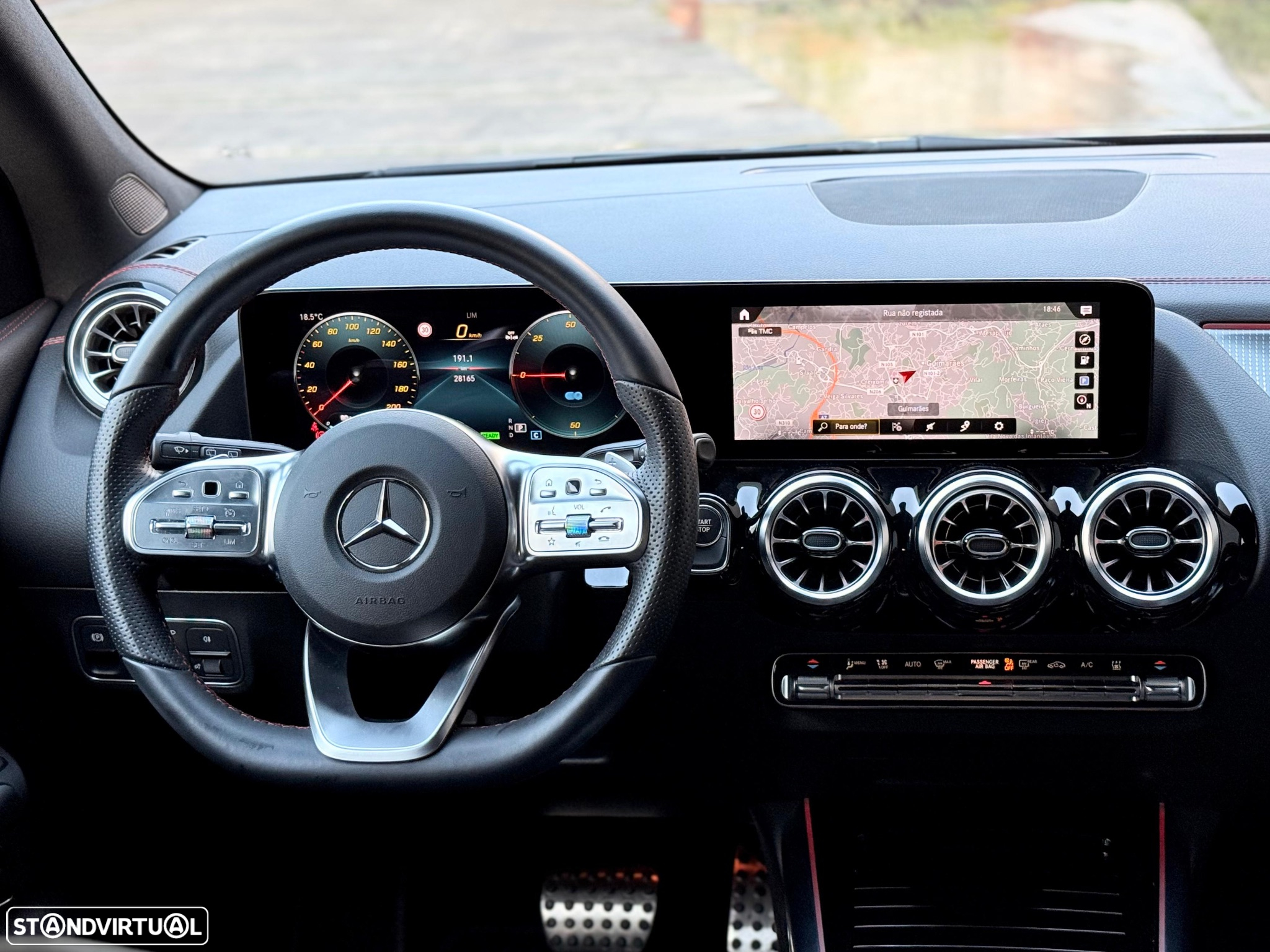 Mercedes-Benz EQA 300 4Matic AMG Line - 24