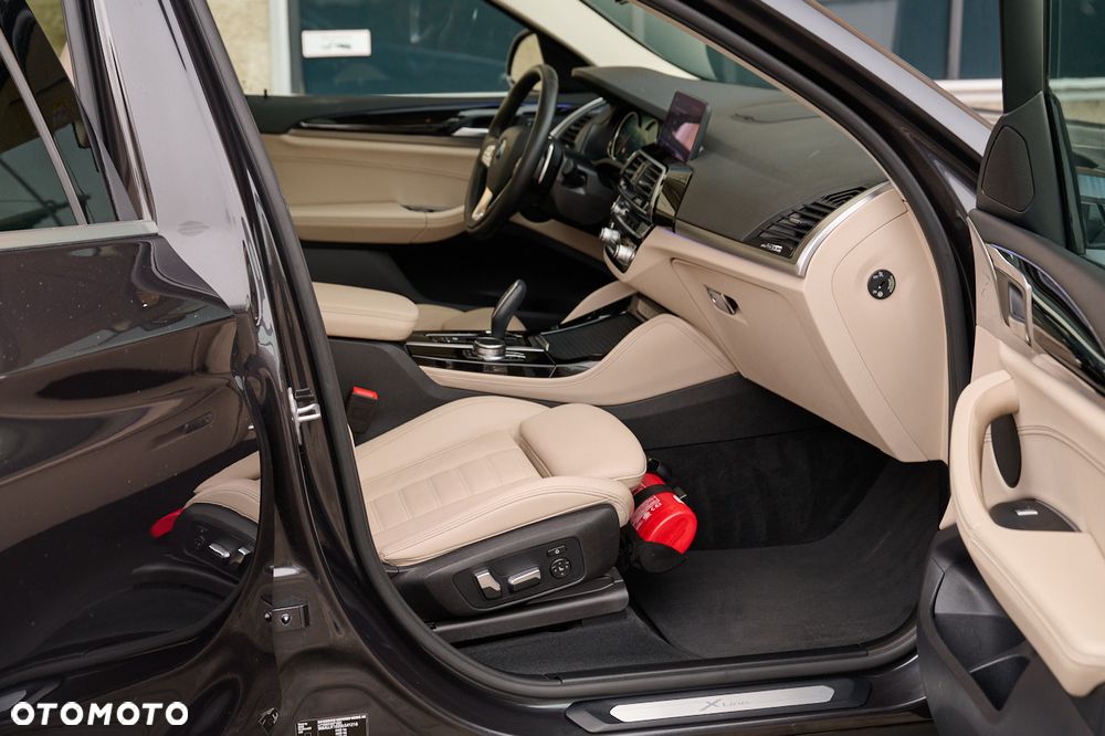 BMW X4 xDrive20i xLine sport - 20