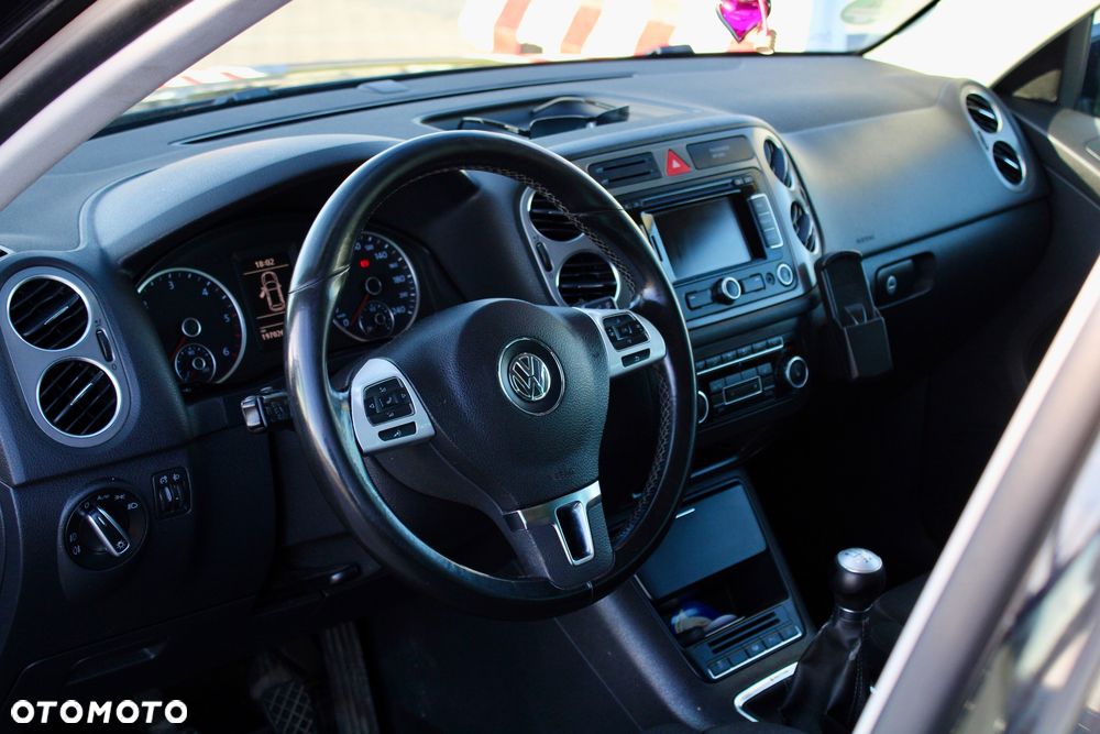 Volkswagen Tiguan - 4