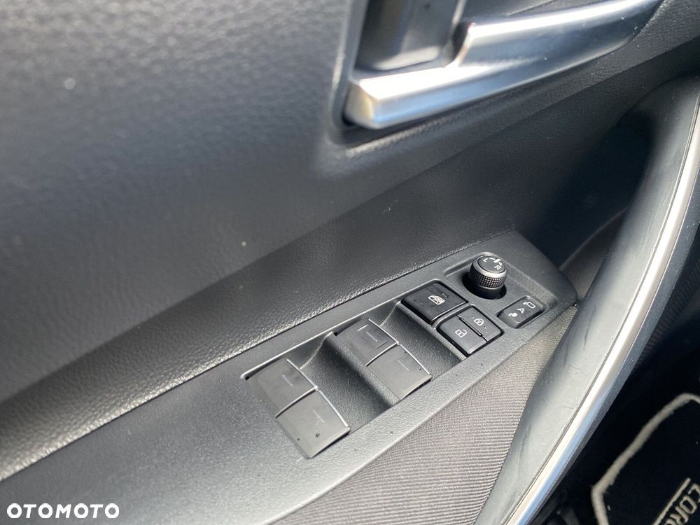 Toyota Corolla - 16