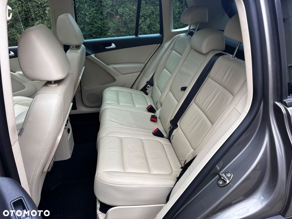 Volkswagen Tiguan 2.0 TDI DPF 4Motion Track & Style - 24