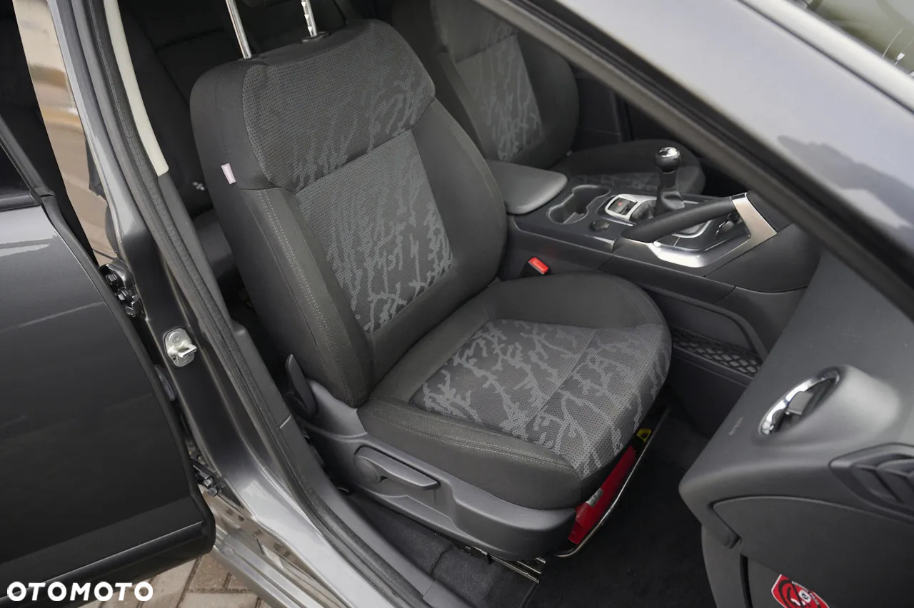 Peugeot 3008 120 VTi Premium - 30