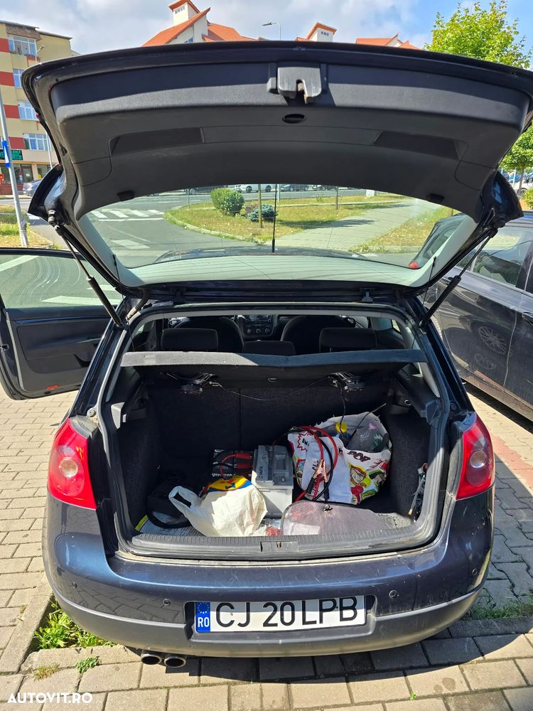 Volkswagen Golf - 2