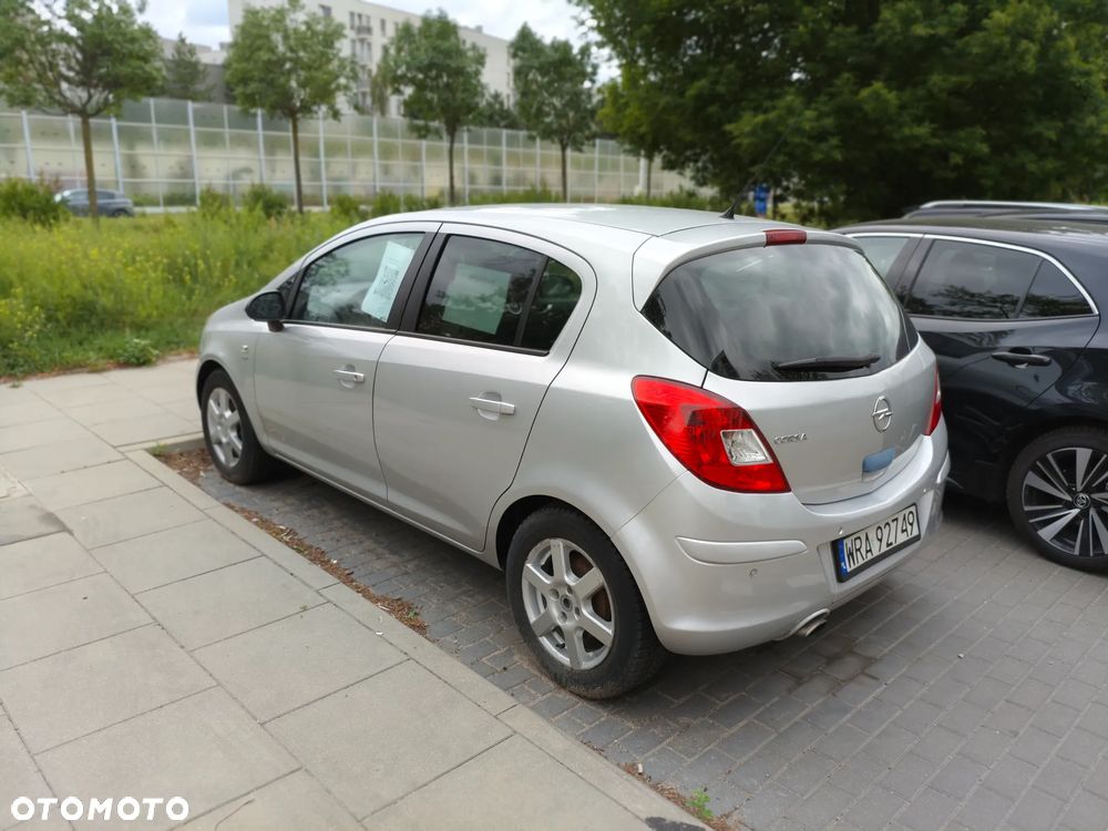 Opel Corsa 1.4 16V Energy - 4