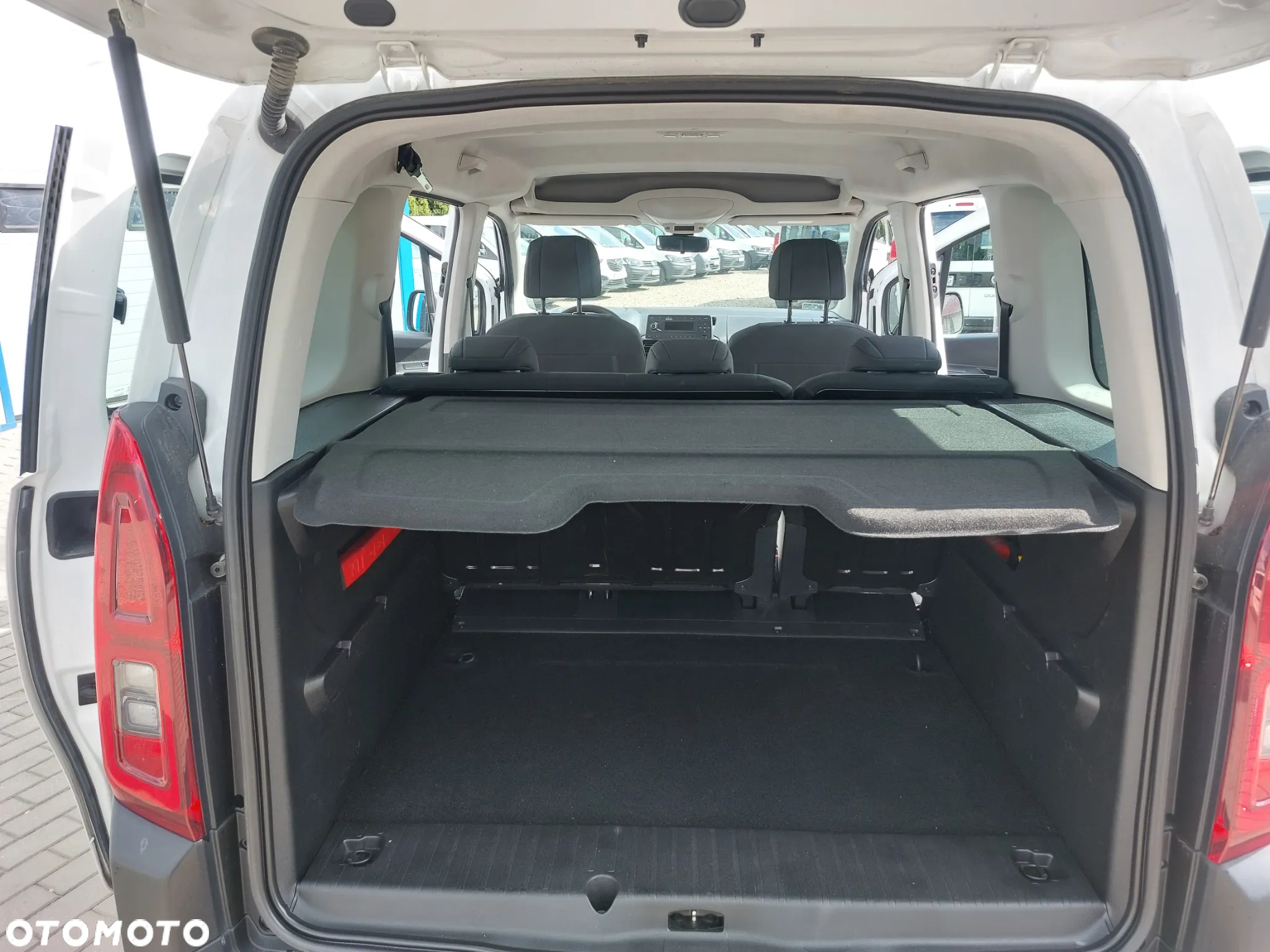 Opel Combo Life 1.5 CDTI Elite S&S - 20