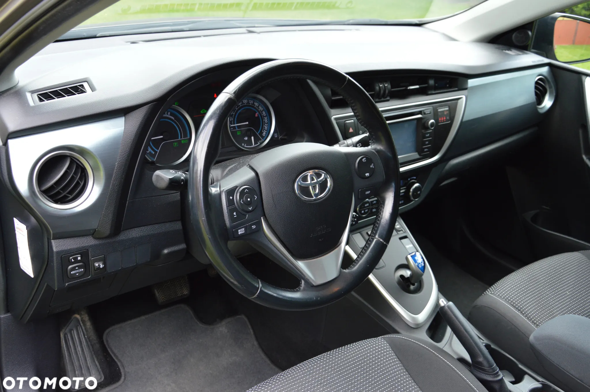 Toyota Auris 1.8 HSD Prestige NAVI - 21
