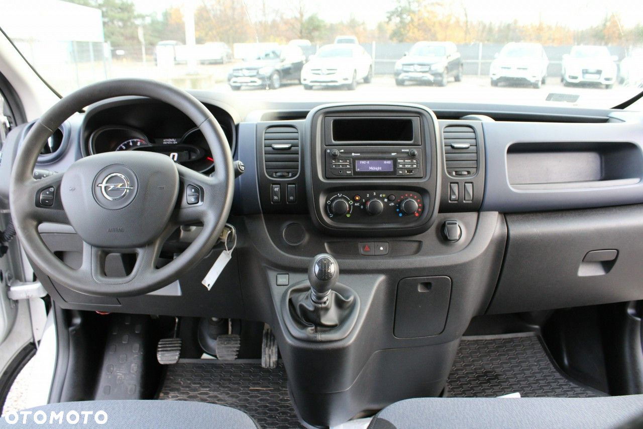 Opel Vivaro - 13