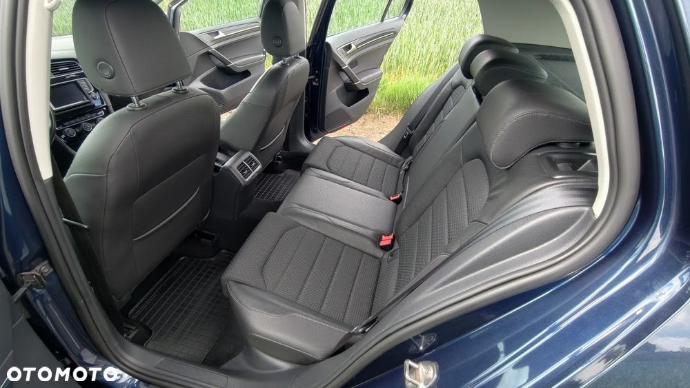 Volkswagen Golf 1.6 TDI Highline DSG - 17