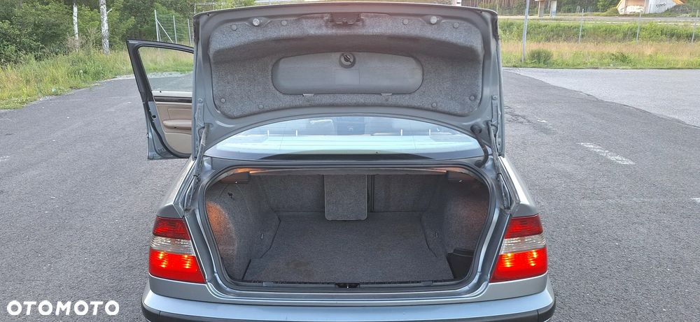 BMW Seria 3 - 11