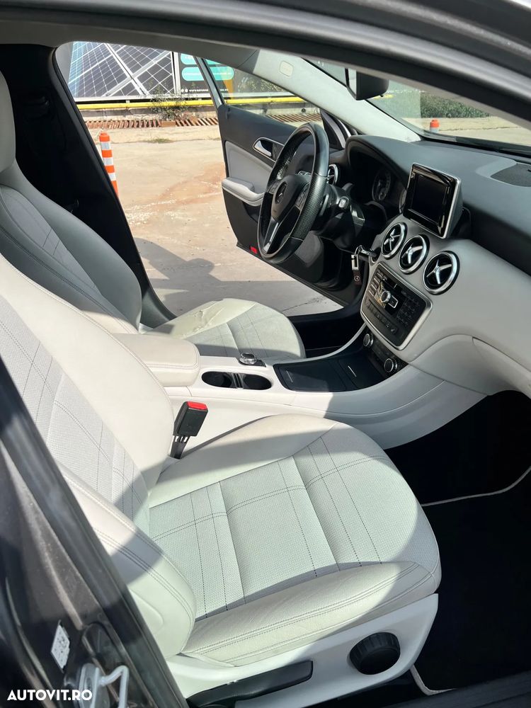 Mercedes-Benz A - 11