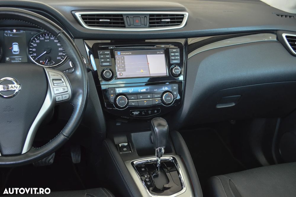 Nissan Qashqai 1.6 DCI Xtronic TEKNA - 37
