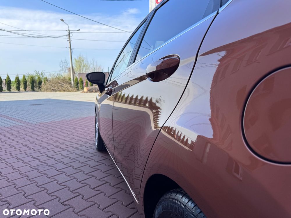 Ford Fiesta 1.25 Titanium EU5 - 14