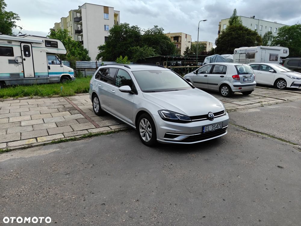 Volkswagen Golf - 2